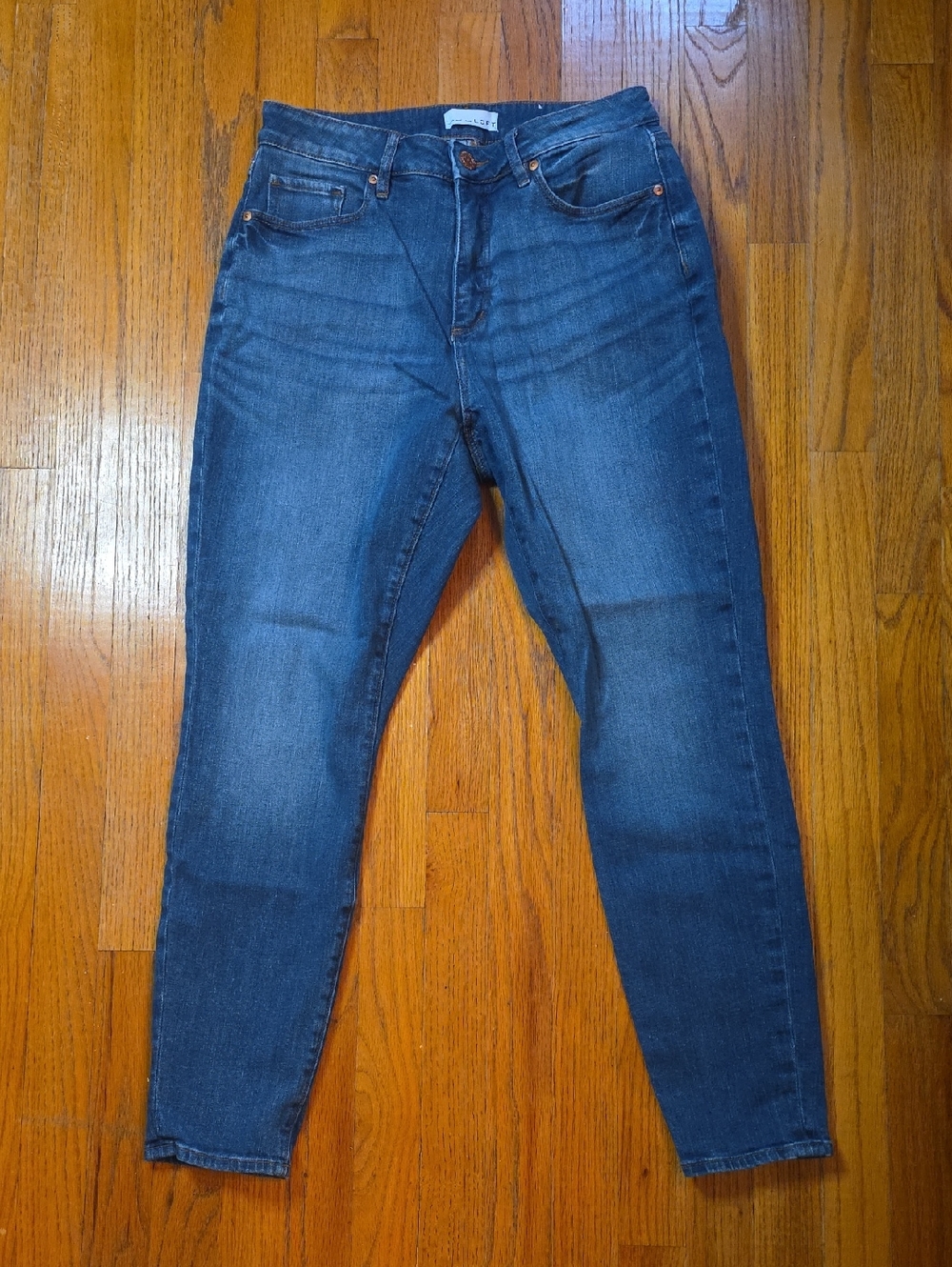 LOFT Slim Pockets Size 28/6 Jeans